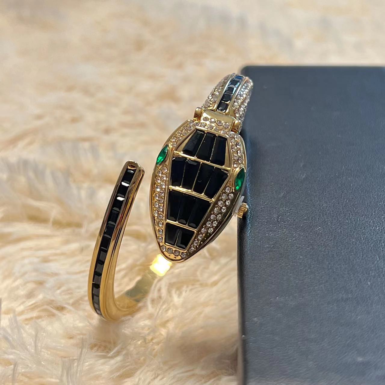 

Diamond-encrusted Snake Bracelet Watch, Snake Bracelet Quartz Open Watch
