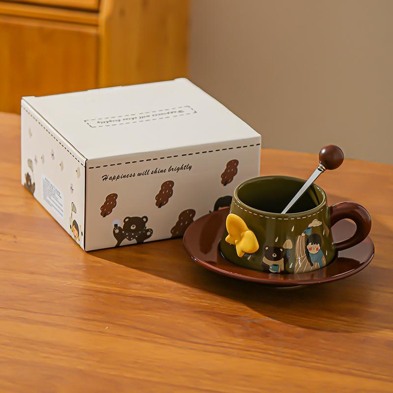 

Особенно красивая кофейная чашка Ретро рельеф Бабочка Чашка для латте Кофейная чашка с блюдцем Набор для девочек Сувениры 201-300ml