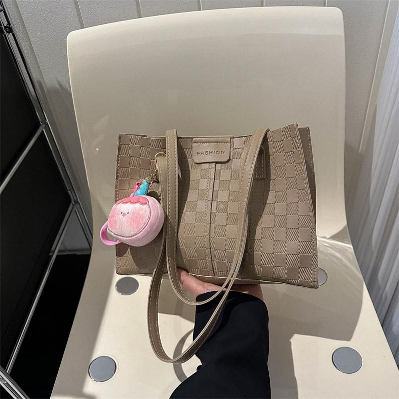 

Stylish Commuter Large Capacity Bag 2024 New Women s Chic Casual Simple Shoulder Tote Bag Without Pendant хакі