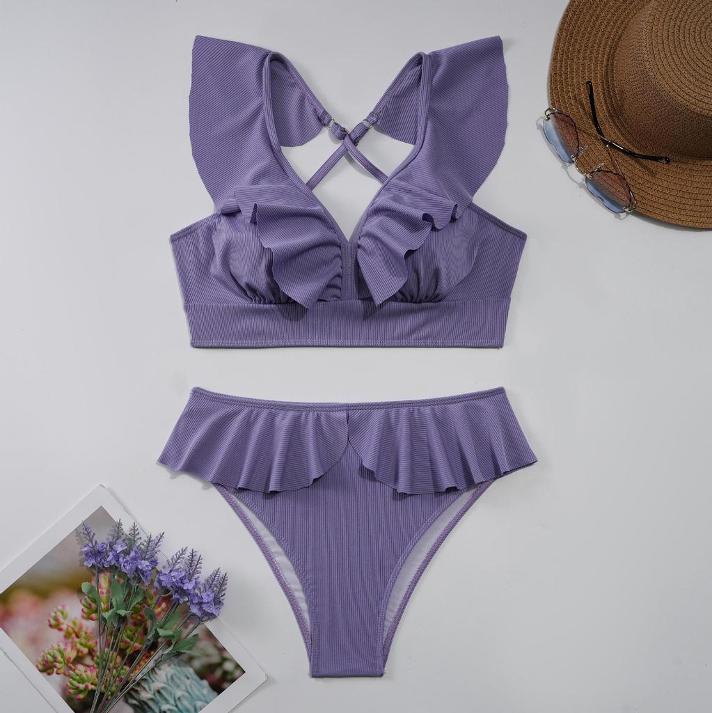 Bikini a tre pezzi alla moda europeo e americano con top arricciato