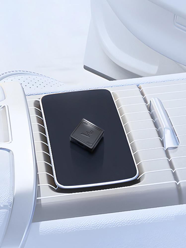 4G GPS Tracker Real Time Car Tracking Device Anti-Lost Recording Tracking Device for Elderly Children Pets Car