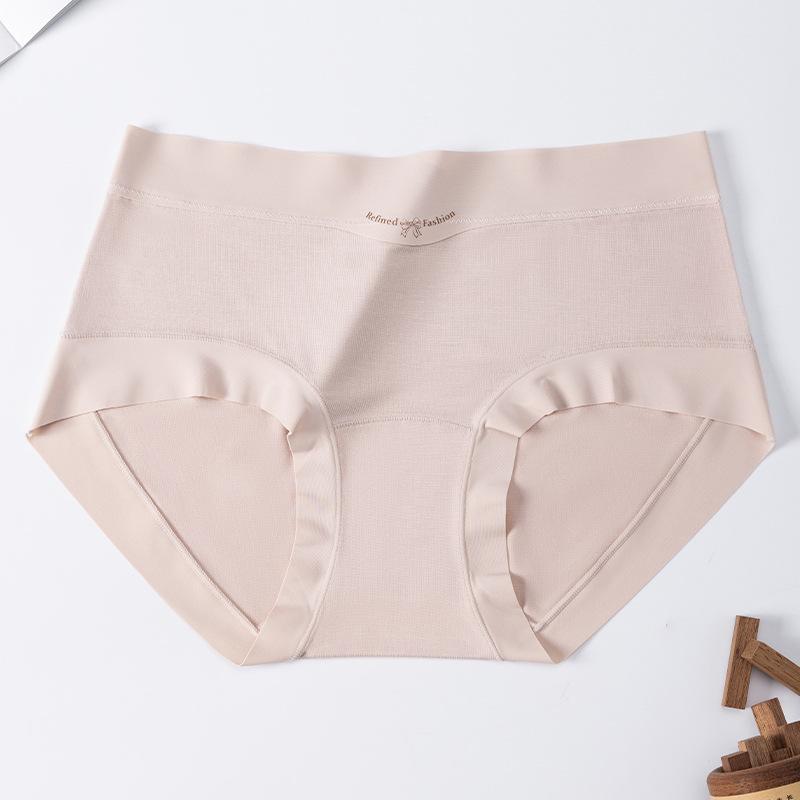 Women's Summer Skin-friendly Naked Breathable 10A Antibacterial Mulberry Silk Crotch Non Scratch Briefs