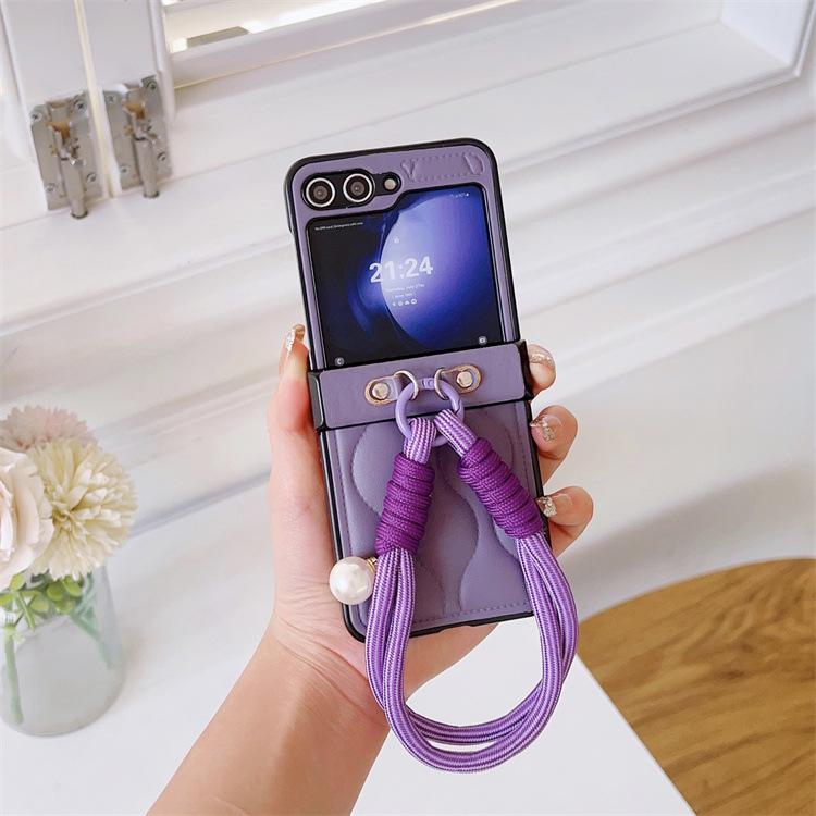 Applicable to Samsung ZFlip5 folding mobile phone case three-dimensional wavy zflip4 portable lanyard protective leather case