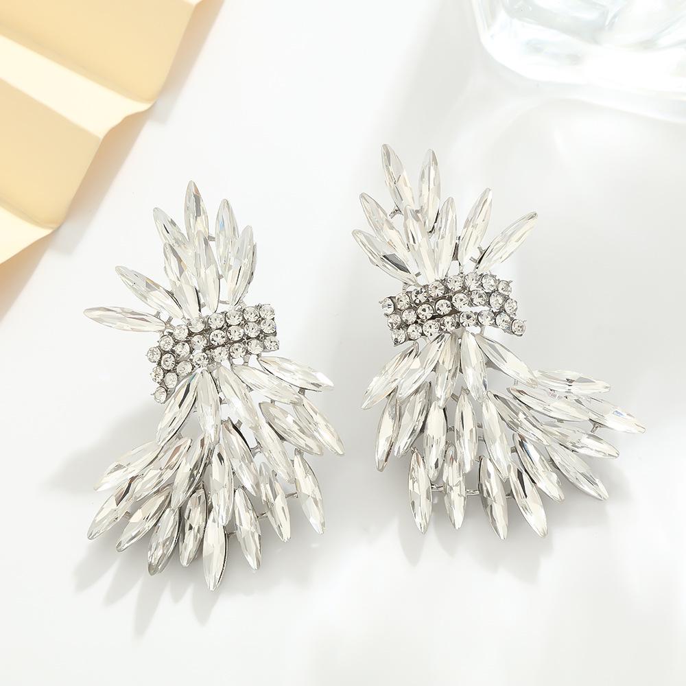 

Exquisite Full Diamond Crystal Wheat Ear Earrings - Elegant Exaggerated Style Studs білий