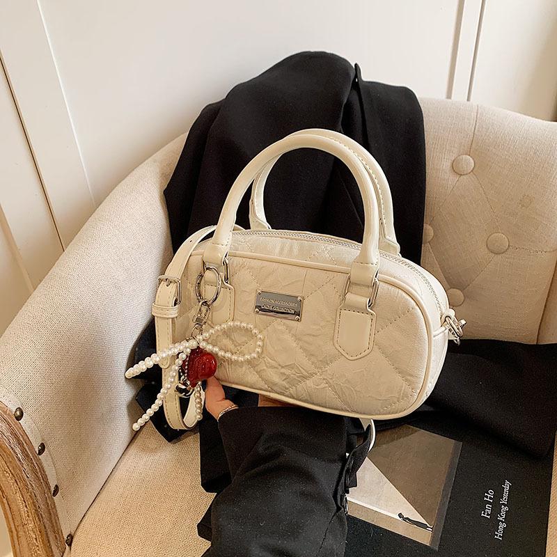 Premium Small Bag Women's New Fashion Diamond Handbag Pillow Bag Shoulder Messenger Bag