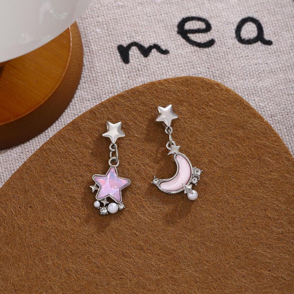 Silver Needle Asymmetrische Mond & Stern Diamant Quastenohrringe