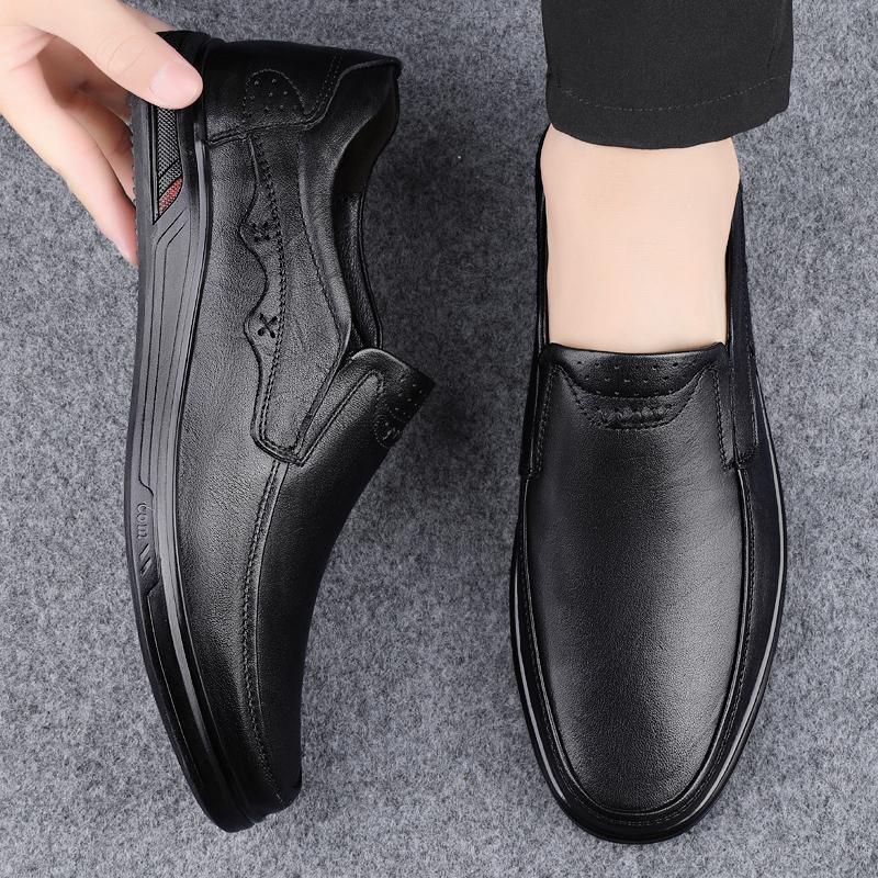 Fashion Male Business Loafers Classic Slip on Flats Casual Footwear New Antiskid Driving Shoes Genuine Leather Men Boat Shoes Breathabl