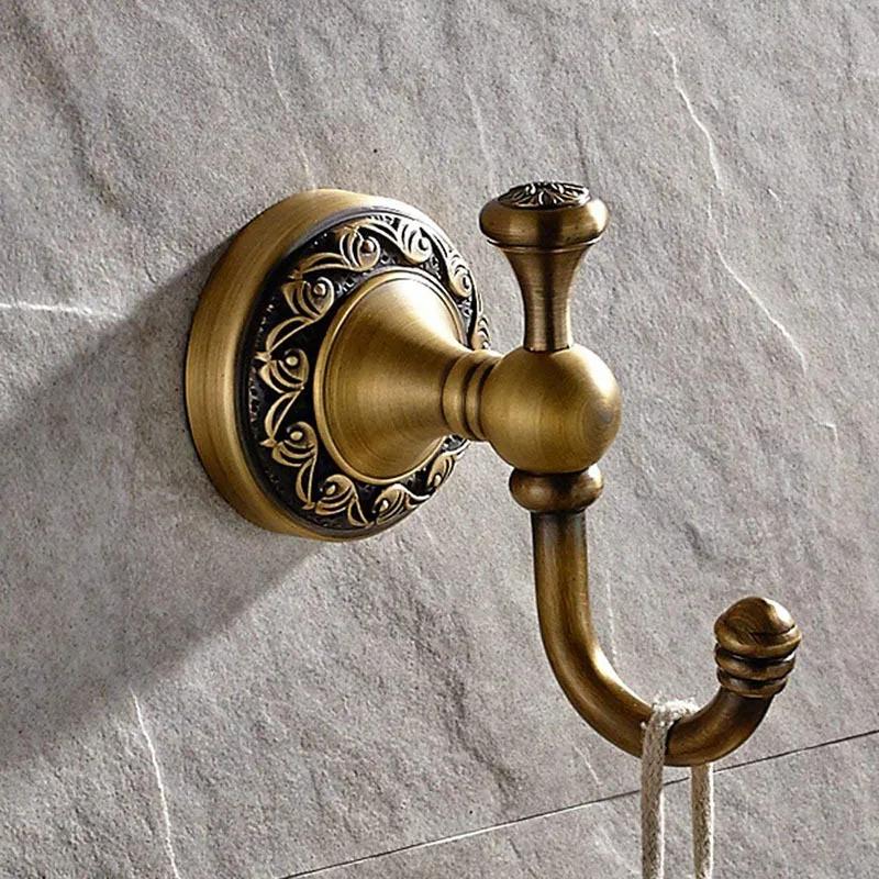 Bathroom Towel Holder, Wall Mounted Round Antique Brass Towel Ring Antique Hooks Double Hooks Bathroom Accessories