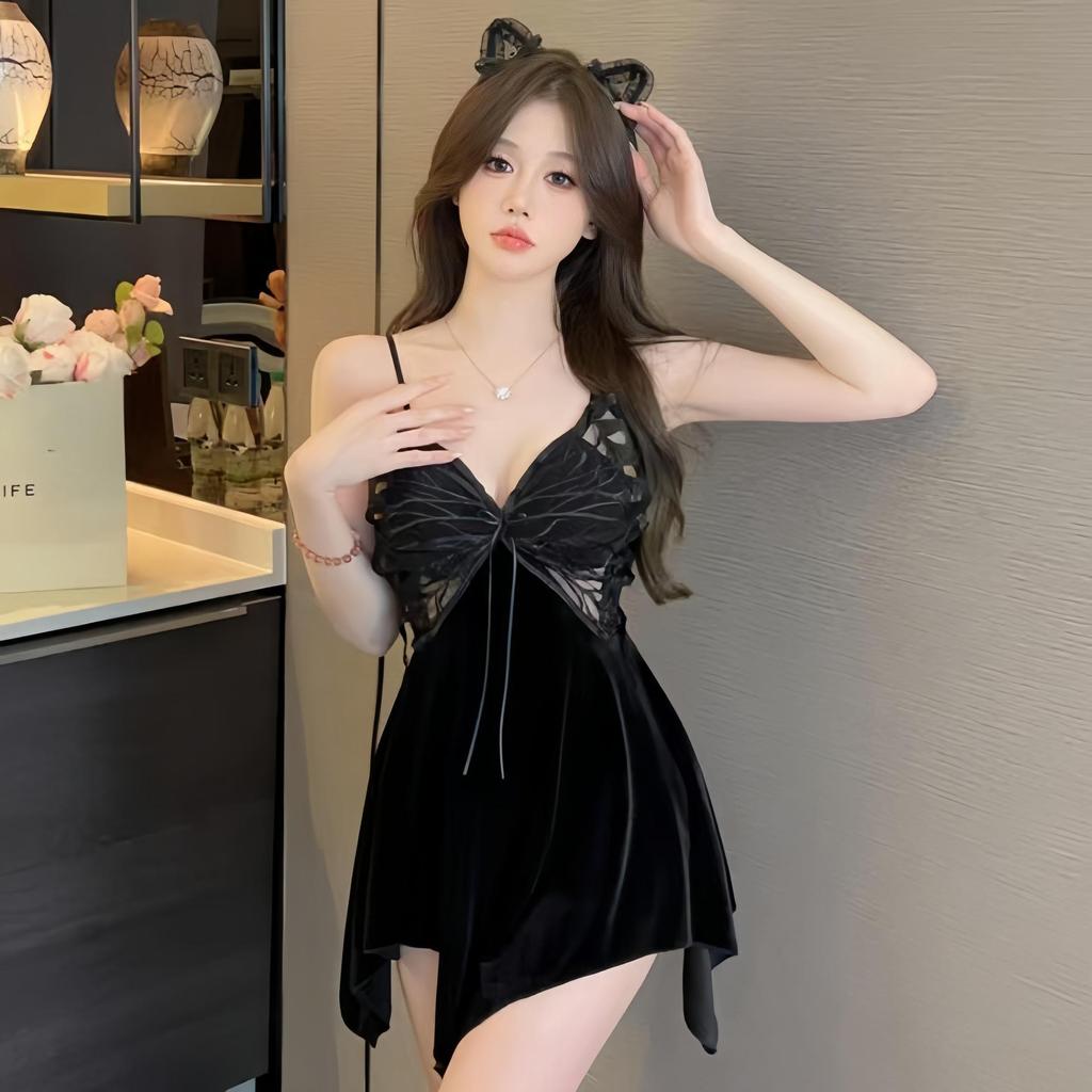 Starry Gold Velvet Women's Two-Piece Nightdress with Chest Pads and Butterfly Design