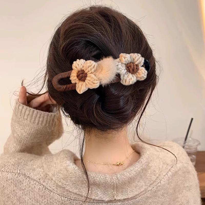Autumn/Winter Plush Flower Hair Clips Women'S Side Bangs Hairpin Duckbill Clip Hair Accessories For Ladies Haircuts