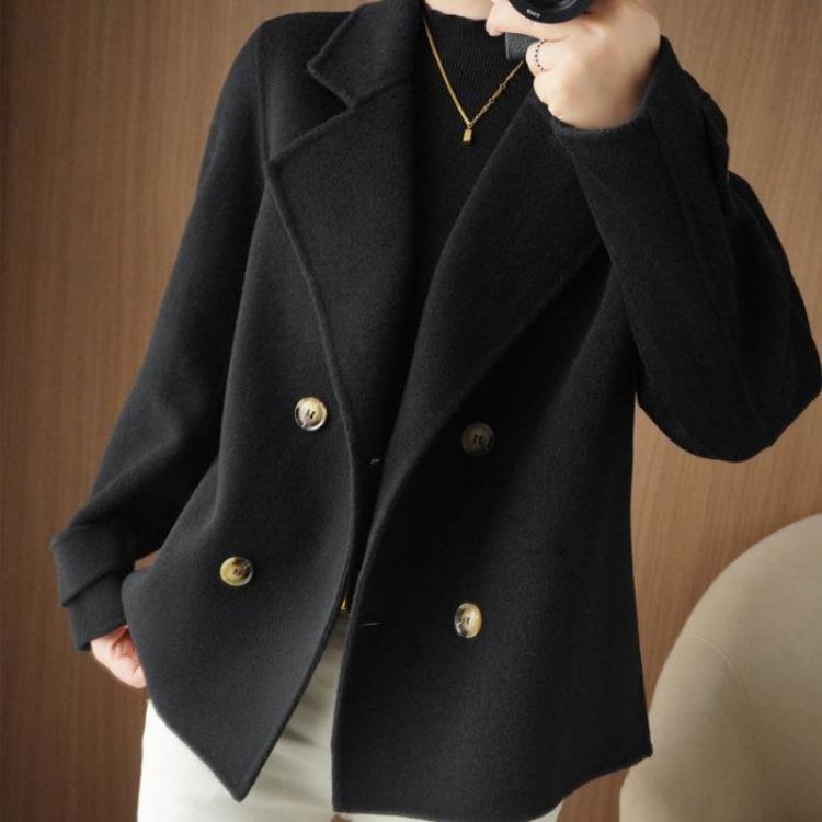 Fashionable Loose Short Coat for Women Autumn Winter Outer Wear Collar Coat Small Women Fashion