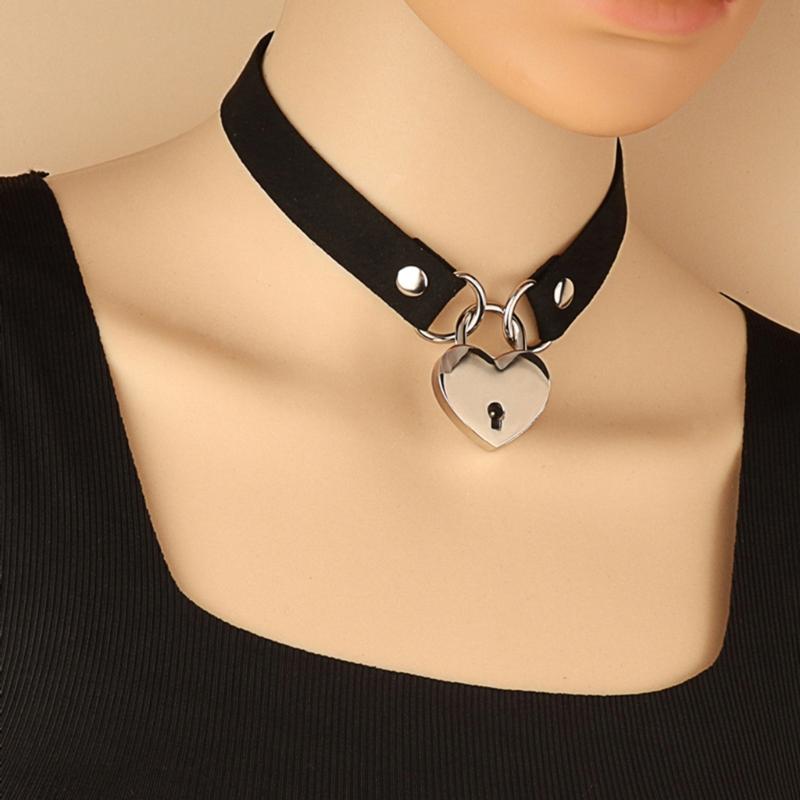 Punk Gothic Collar Necklace Heart Padlock Collar with Keys Punk Collar Necklace for Women Girl Cosplay Party