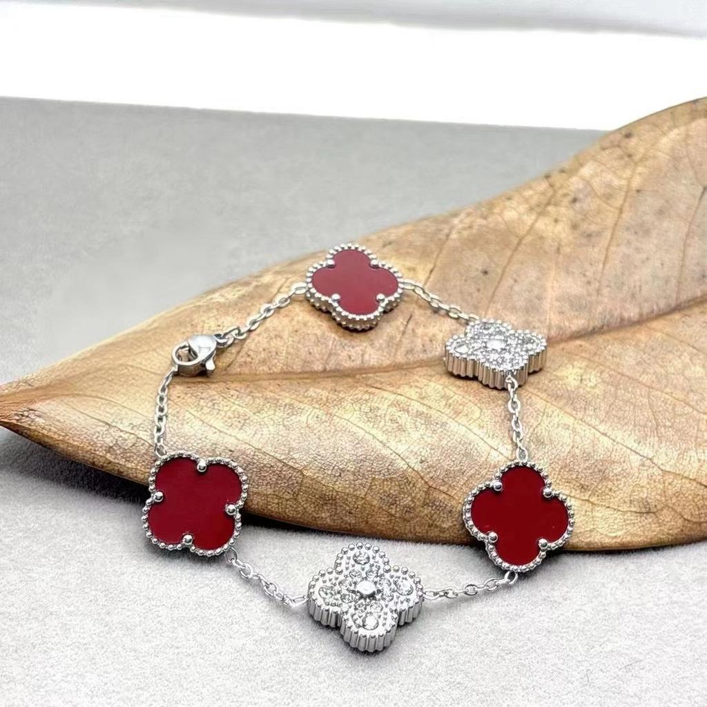 Bracciale da donna di alta qualità in oro rosa 18k, laser bianco, madreperla, calcedonio rosso, 15mm, quadrifoglio, cinque fiori