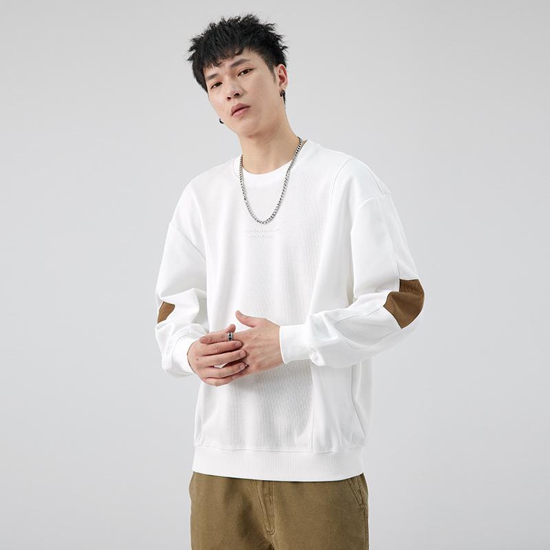 Осенний плотный свитер с круглым вырезом в тон цвета — фото 4