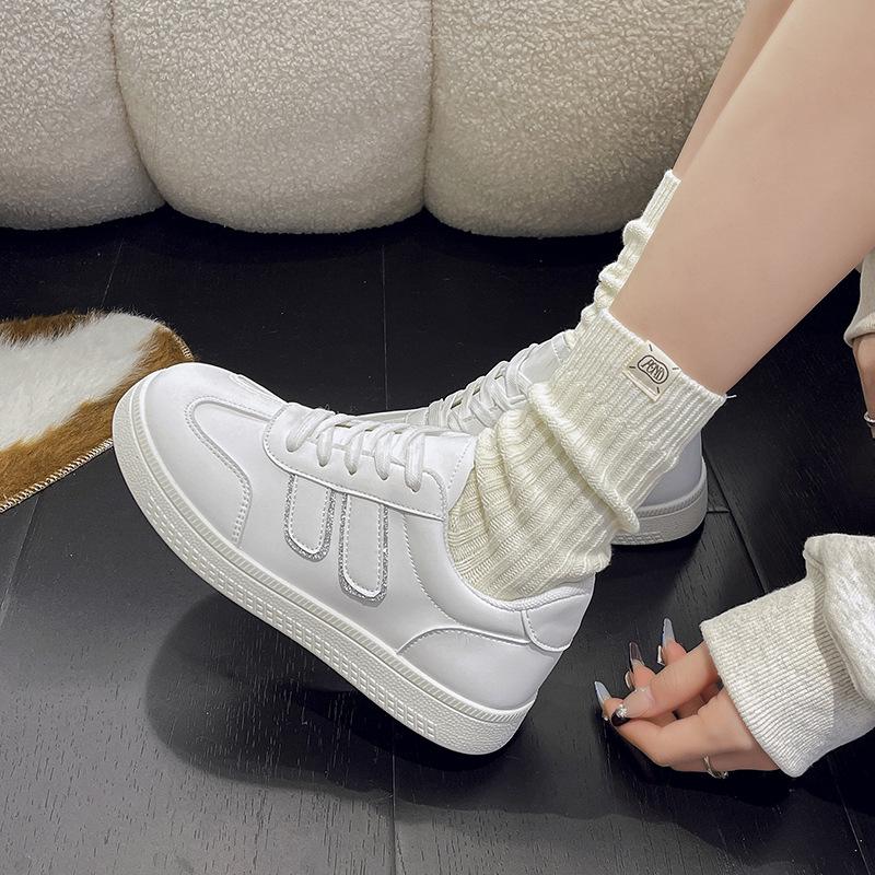 Platform sole fashion women's shoes winter new women's shoes college style versatile white shoes round head sports board shoes
