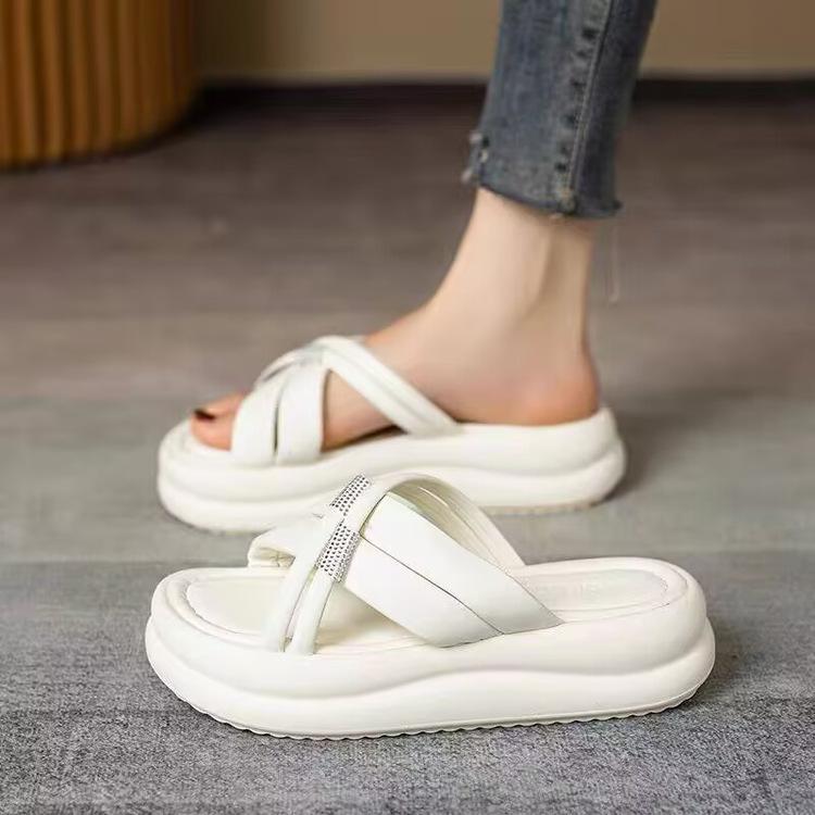 Cool Slippers Women's Summer Fashion Wear 2025 New Rhinestone Platform Pregnant Women's Beach Sandals High-end One-word