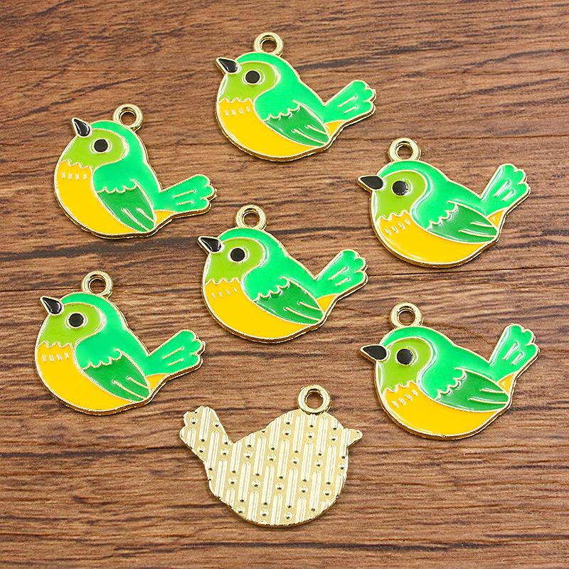 10pcs DIY Jewelry Accessories Cute Multi-colored Bird Parrot Pendant