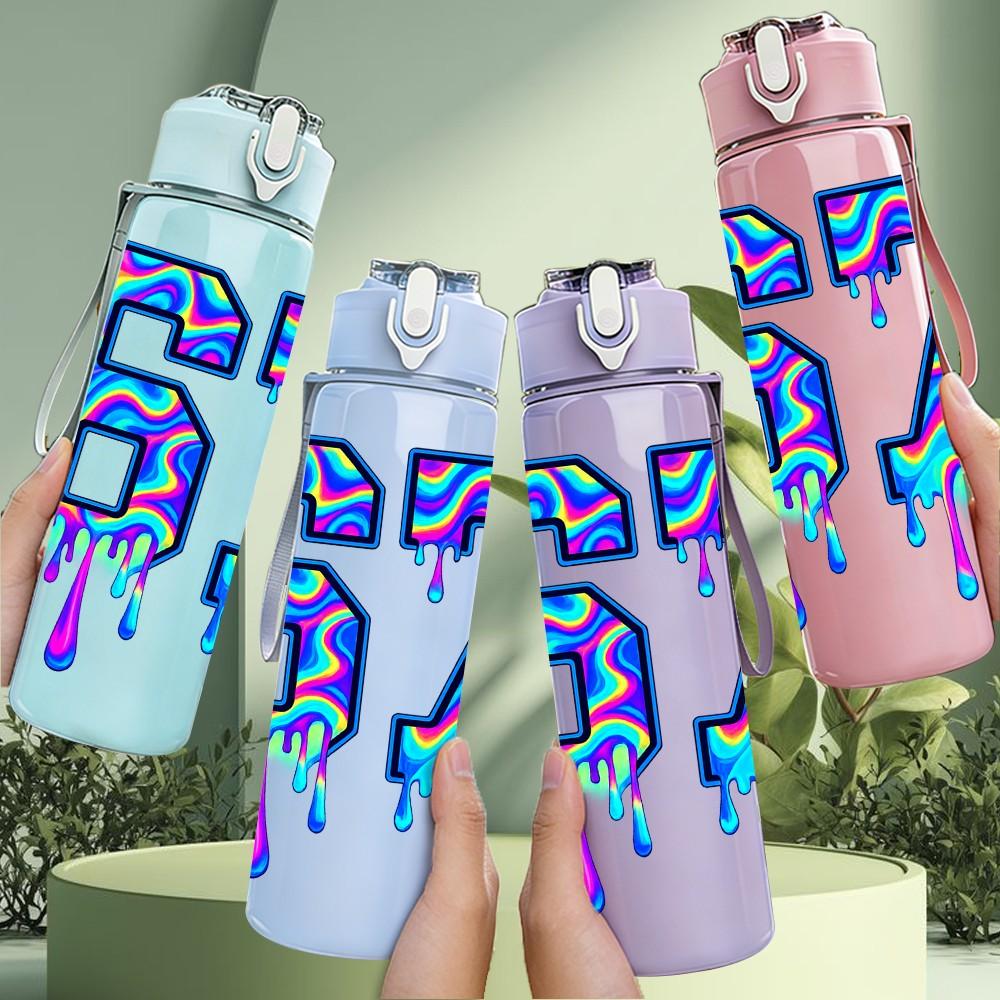 1PC Number 67 Colorful Graffiti Print 750ml Color Plastic Sports Water Bottle Leakproof Flip Straw Lid Suitable for Sports Office Home Use