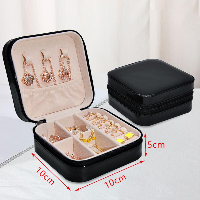 

Glossy Portable Pu Leather Jewelry Box For Women S Jewelry Necklaces Earrings Studs And Rings Storage Box чорний
