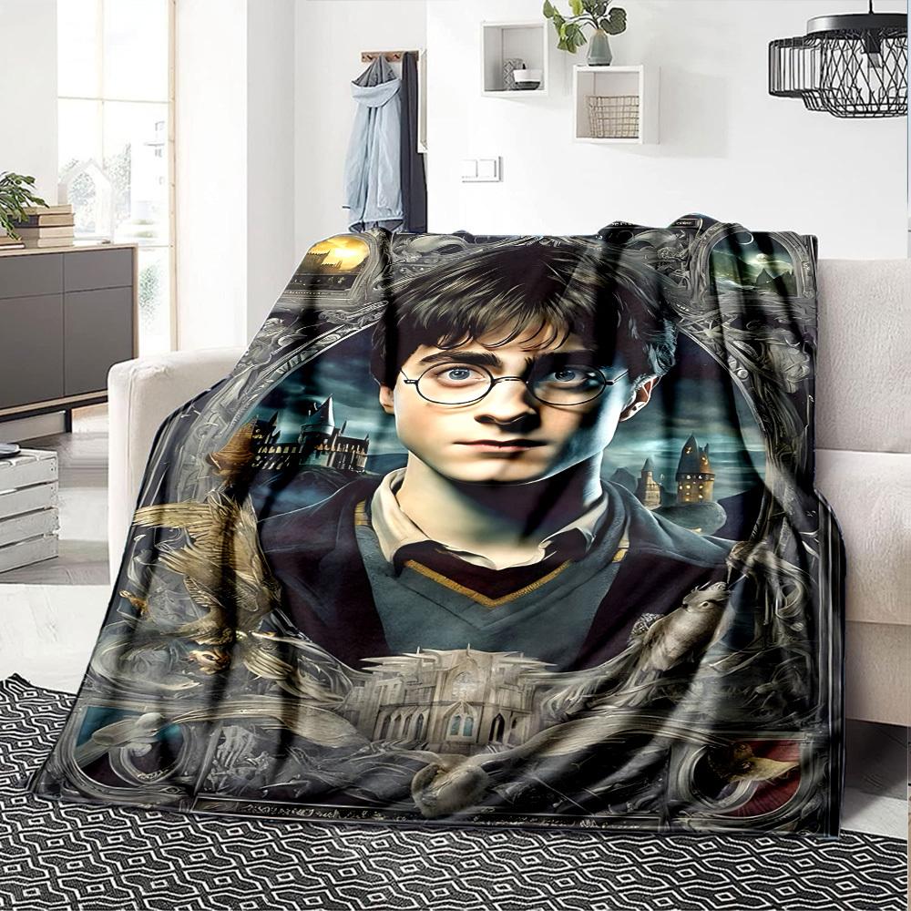 1pc Hogwarts School of Witchcraft and Wizardry Flannel Blanket Soft Warm Throw for Home, Office, Travel, All-Season Cozy Bedding Gift L1461