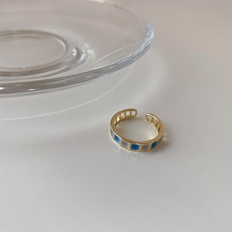 Stunning Vintage Inspired Adjustable Ring For Women With Mesmerizing Cat Eye Stone