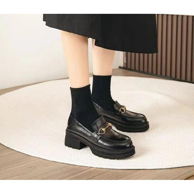 Neue Damen Premium Plateau Loafer - Britischer Stil Slipper mit goldfarbener Schnalle, Bequeme Freizeitschuhe