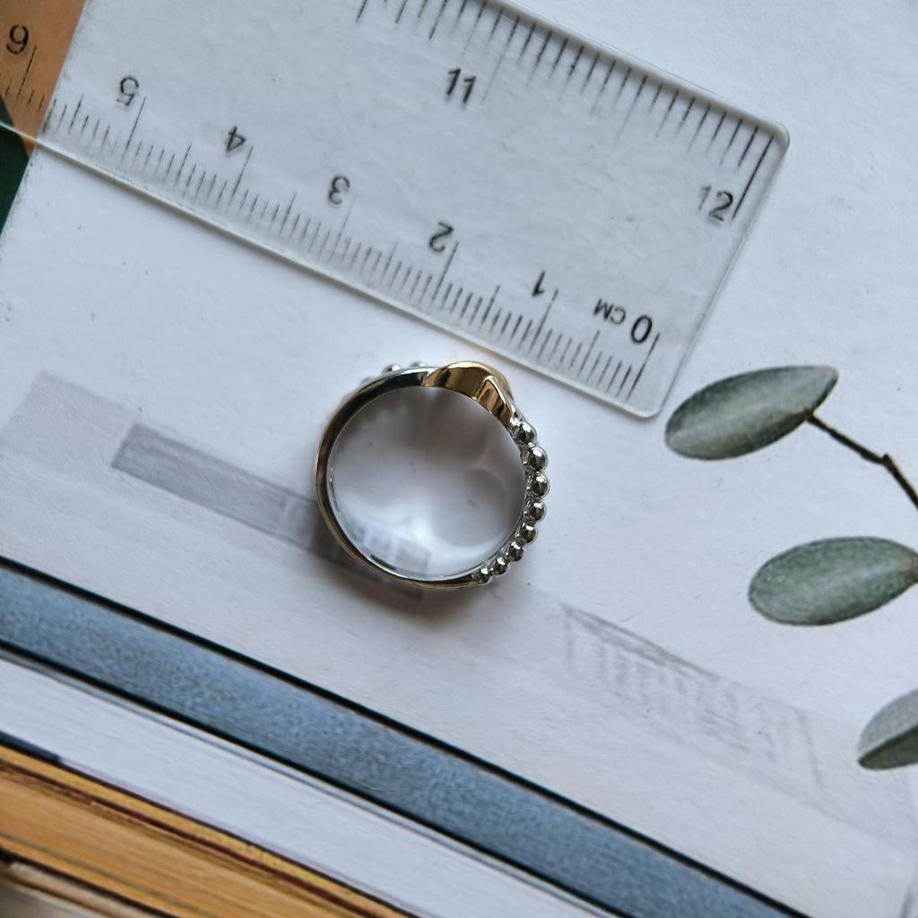 Серебряное кольцо с без камней, вес изделия 3,78 гр (2192015)