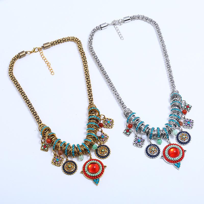 Fashion Alloy Geometric Short Necklace For Women With Silver Finish For Casual Wear