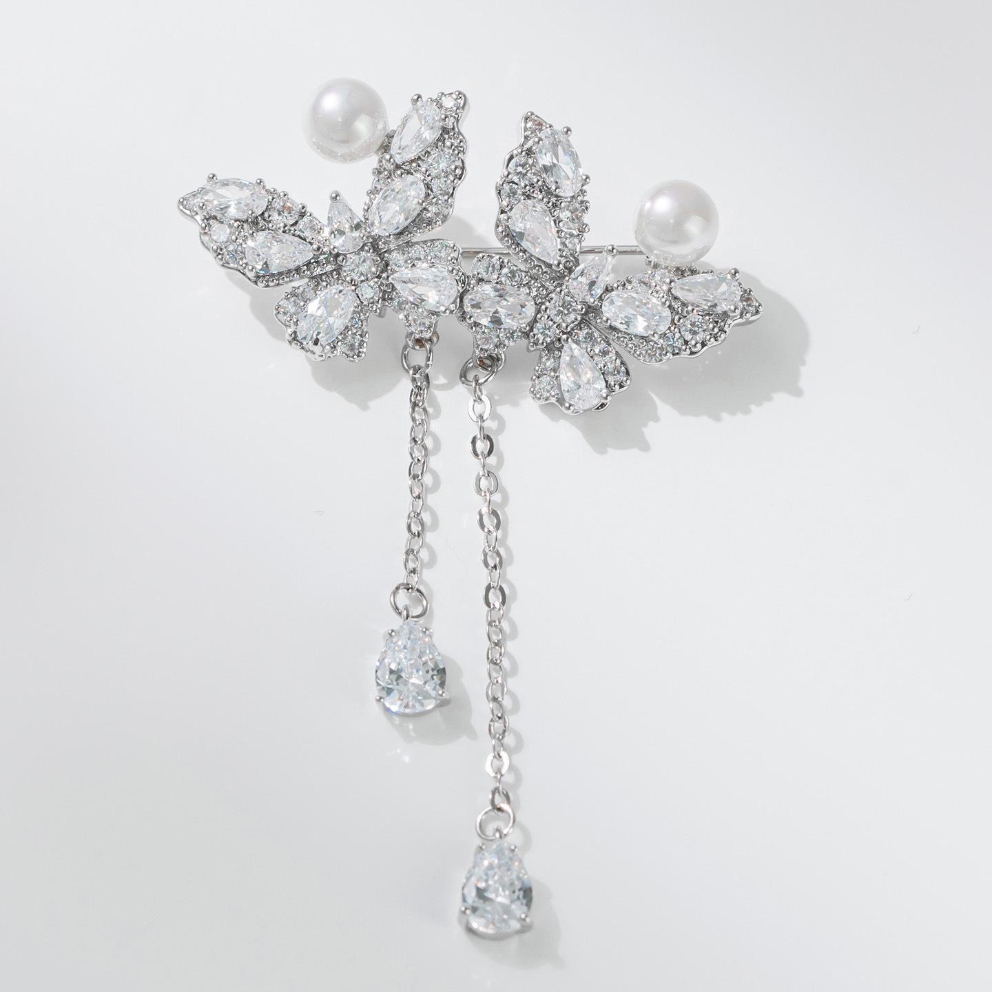 Korean Luxury Copper Zirconia Butterfly Brooch with Tassel Pearl for Women
