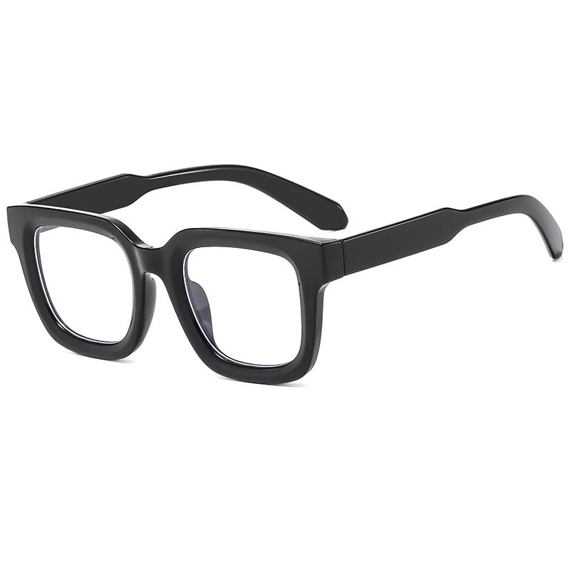 Fashion Classic Square Sunglasses Women Shades UV400 Vintage Punk Eyeglasses Men Simple Style Design Sun Glasses Female