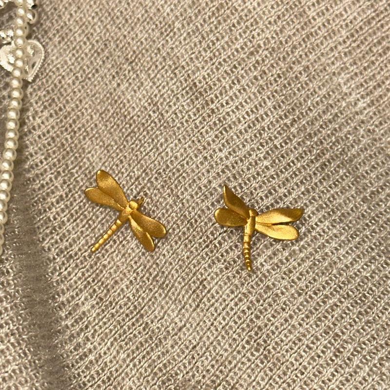 Hot Selling Mini Smart Dragonfly Earrings, Frosted Texture, High-end, Beautiful, Fresh and Artistic Style Earrings for Women