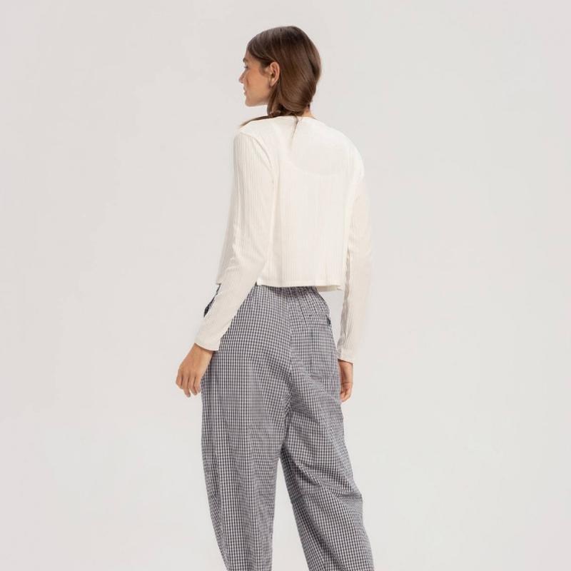 Budhi Mudra Pointelle Cardigan Star White  B61002aca40 V10 
