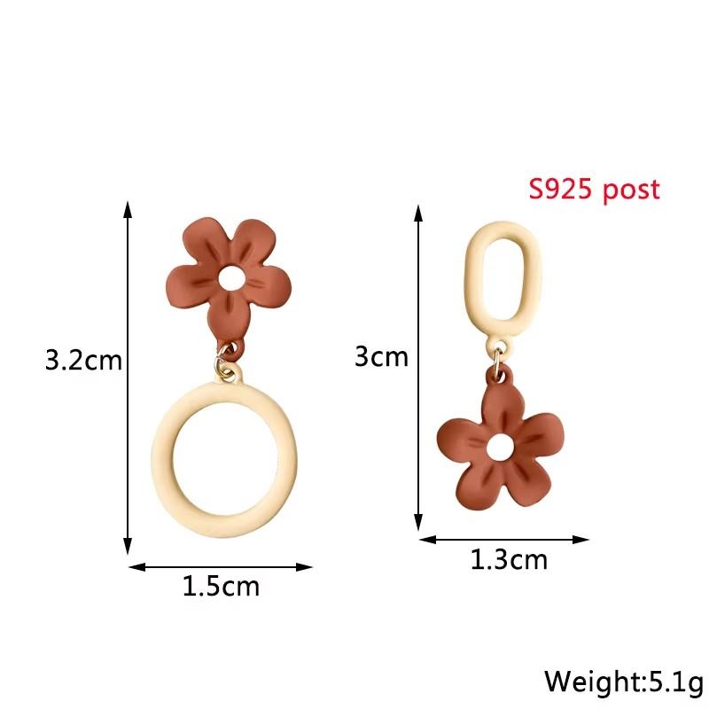New Flower Hanging Earrings White Enamel Floral Acrylic Petals Crystal Imitation Pearl Dangle Earrings for Women brincos