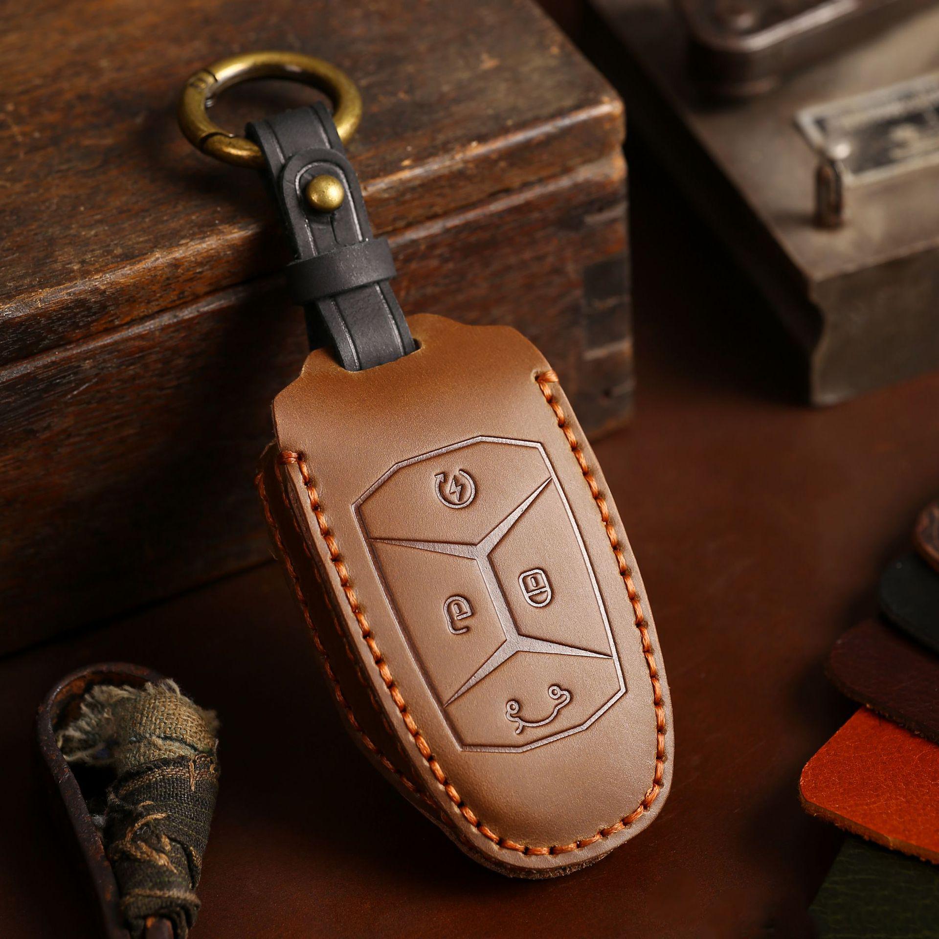 

Crazy Horse Leather Key Cover for Lynk & Co 010203 - Handmade Car Key Bag коричневий