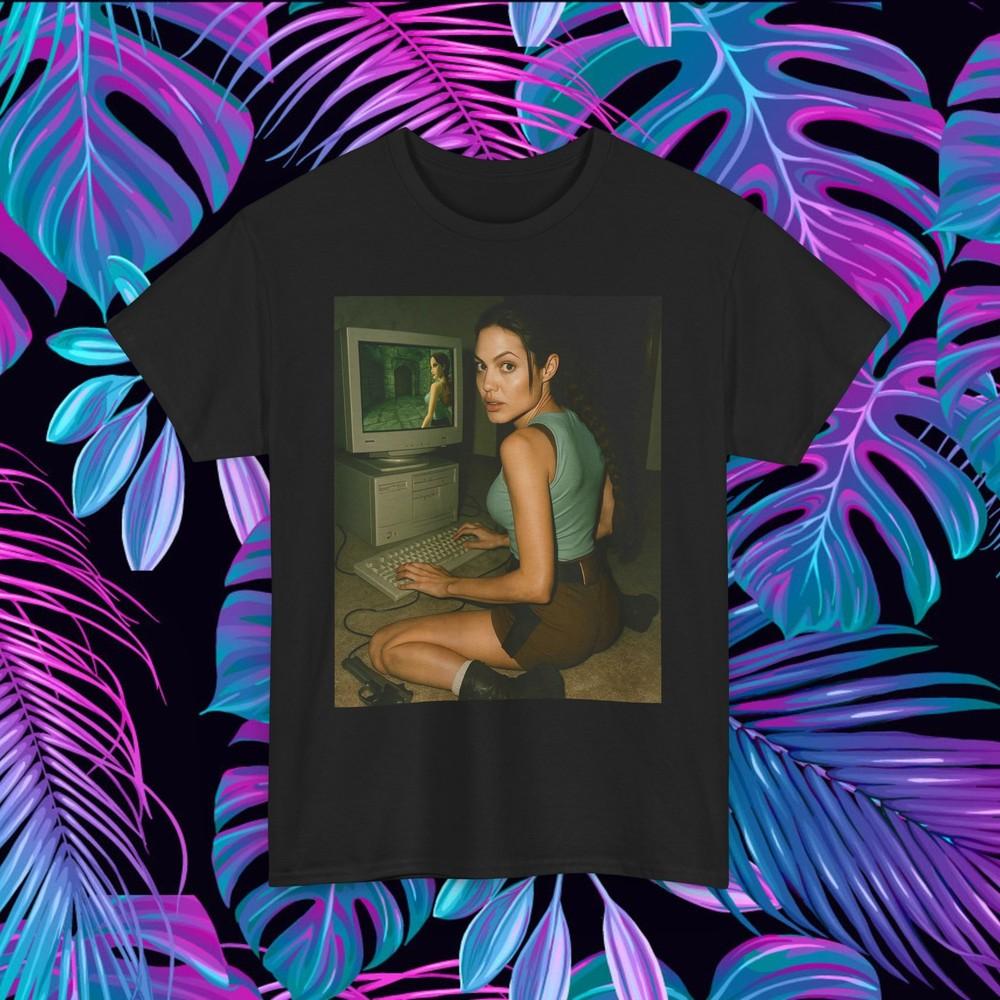 T-Shirt Lara Croft Playing Tomb Raider Unisex Tee Graphic Tee Gamer Shirt