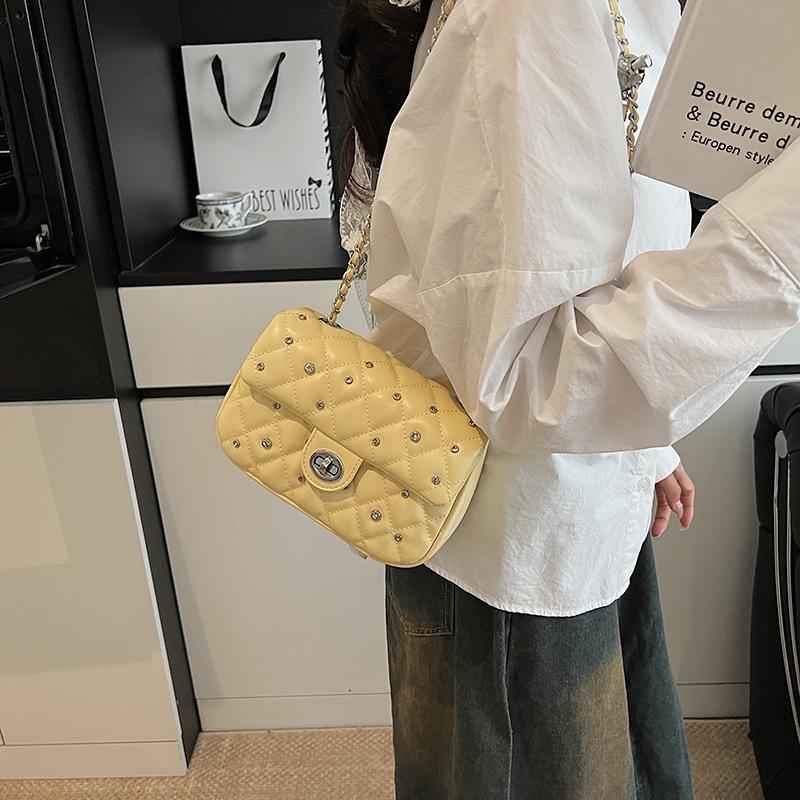 Summer Fashion Diamond Chain Bag Women's 2025 New Simple and Versatile Small Square Bag Korean Version Messenger Mobile Phone Bag