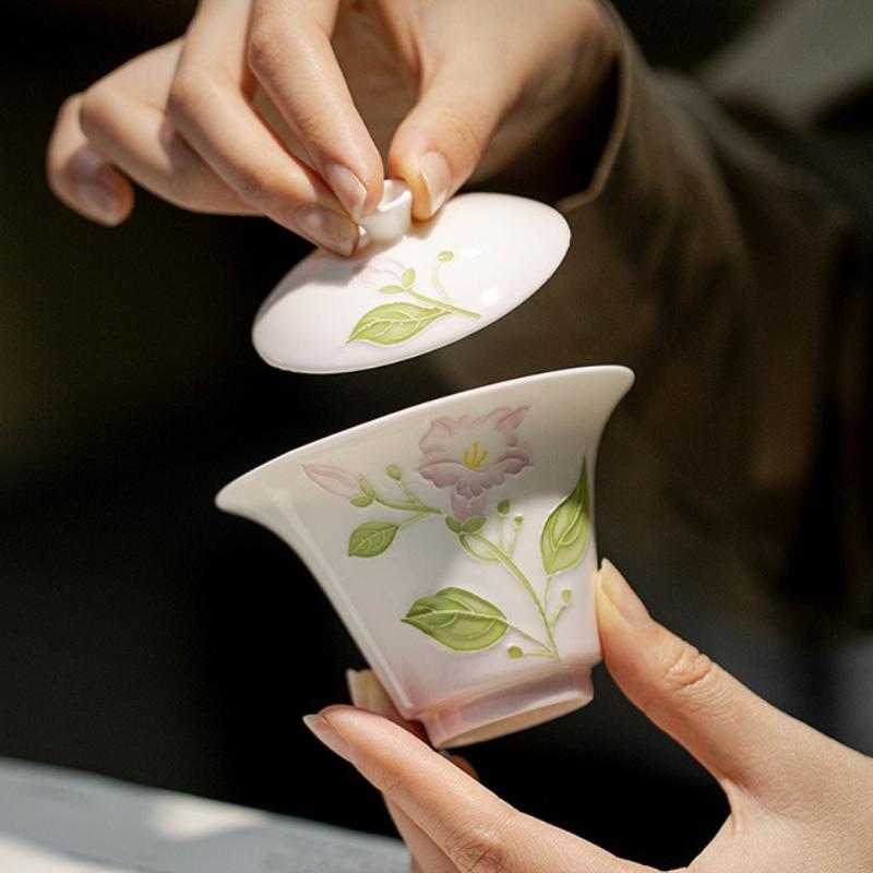 Hand-painted Purple Flower Gaiwan Japanese Tea Tureen Tea Bowl With Lid Kit Tea Making Cover Bowl Teaset Ornaments Craft