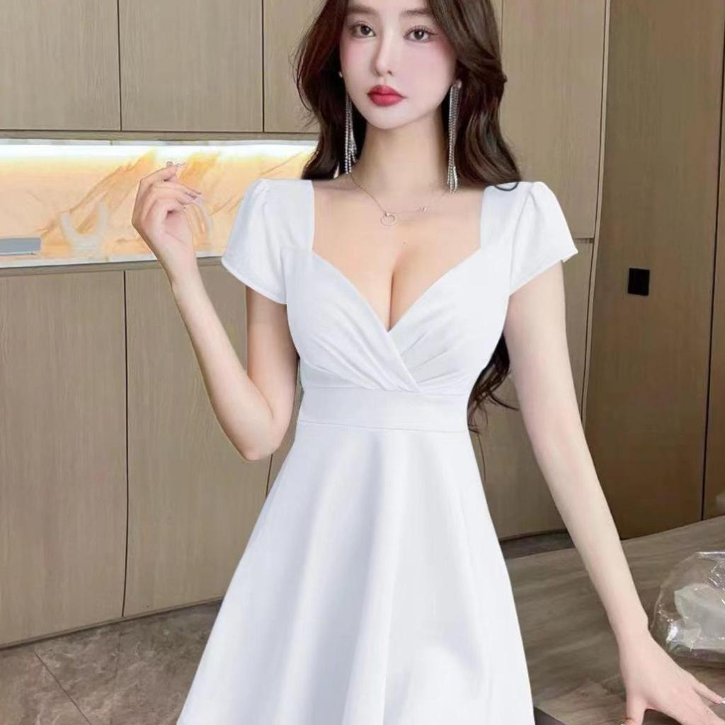 Women's Sexy Backless V-Neck Slimming A-Line Dress - Short-Sleeved, Low-Cut Skirt for Foot Massage Technicians