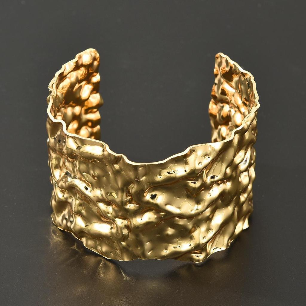 European Retro High-Quality Exaggerated Metal Open Cuff Wire Bracelet for Women