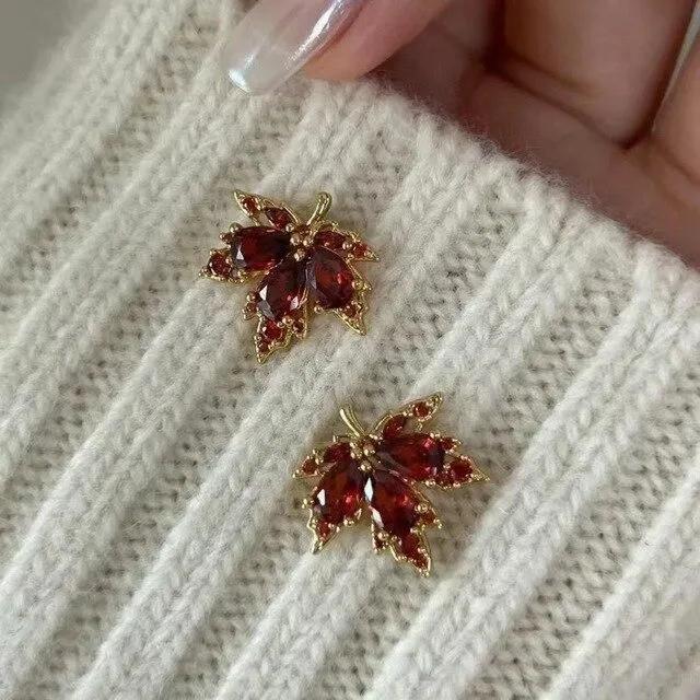 Fashion Red Maple Leaf Earrings For Women Metal Jewelry Gift Earrings