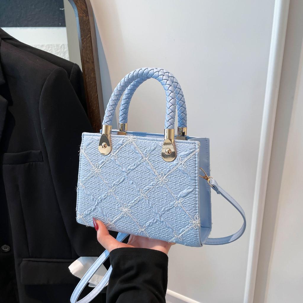 Handheld Small Bag Women 2025 Popular New Fashion Ins Trendy Fashion Shoulder Bag Commuter Messenger Small Square Bag