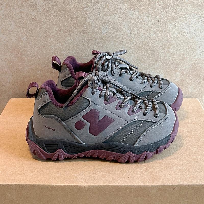 Kids Warm Lined Outdoor Hiking Shoes Outdoor Shoes School Walking and Daily Activity Youth Everyday Footwear Sizes 26-37