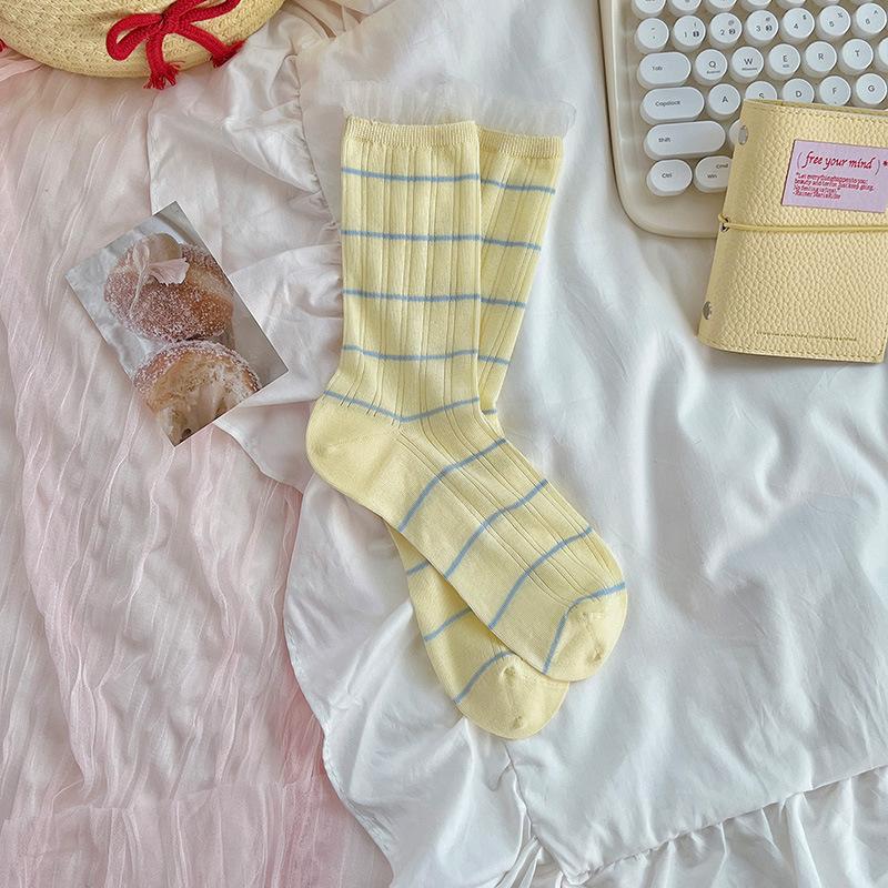 Damen Frühling Sommer Dünne Candy Stripe Spitze Preppy Stil Student Knochenlose Mittelwaden Stulpen Socken