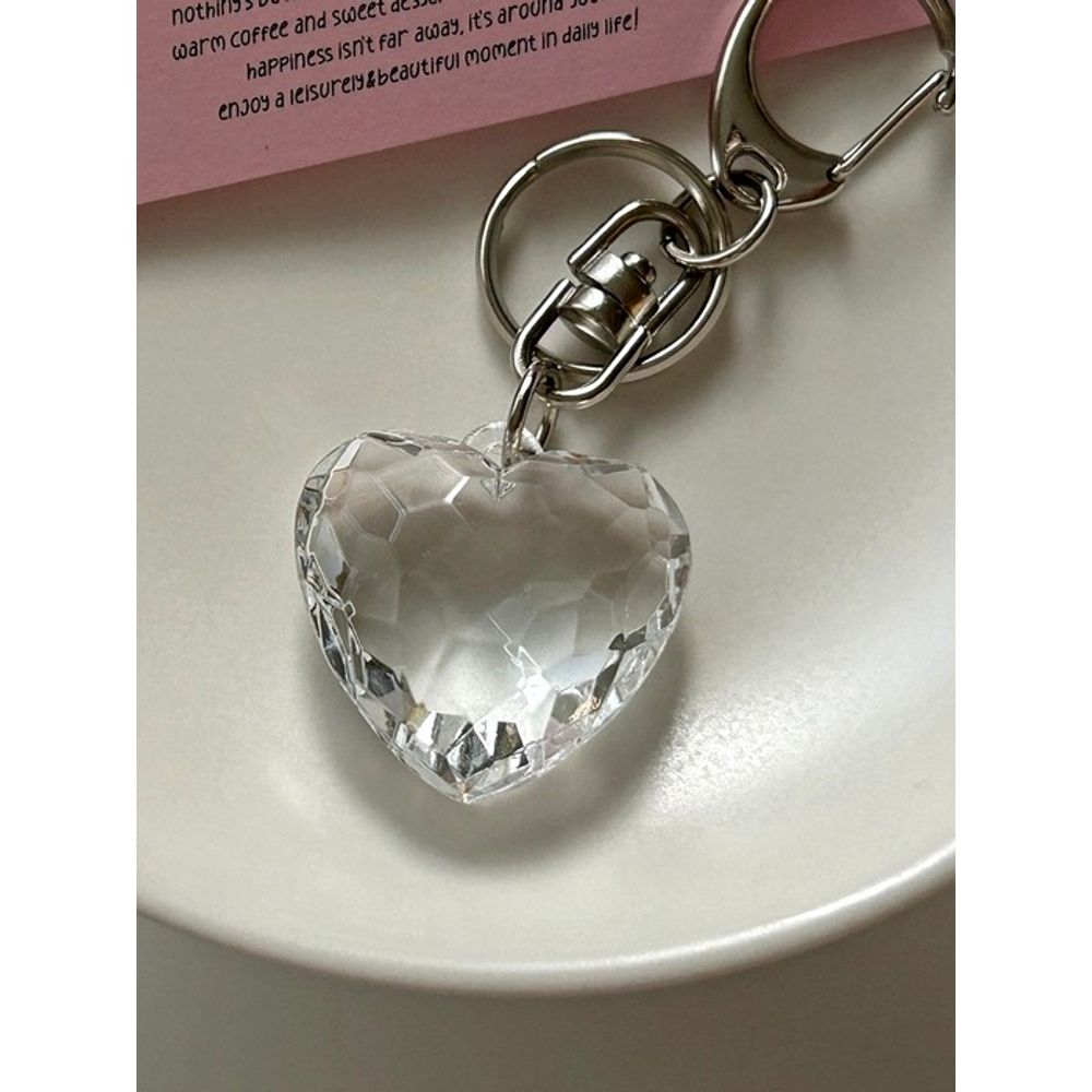 Elegant Table CLEAR HEART KEYRING_ Clear Heart Keyring