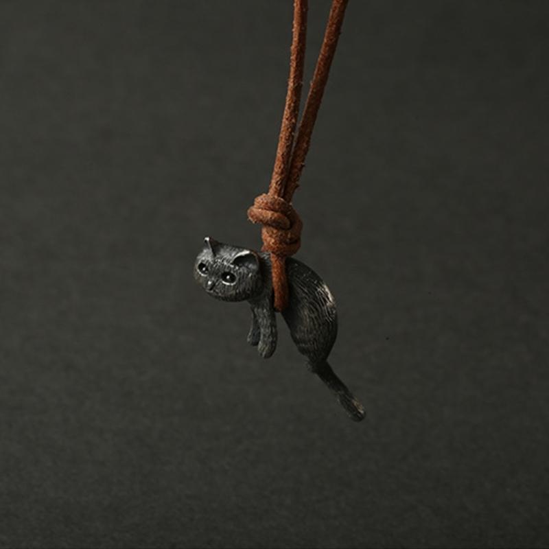 Handmade Cat Pendant Necklace Cute Animal Collarbone Necklace Fashion Statement Jewelry Lovely Gift for Men Women