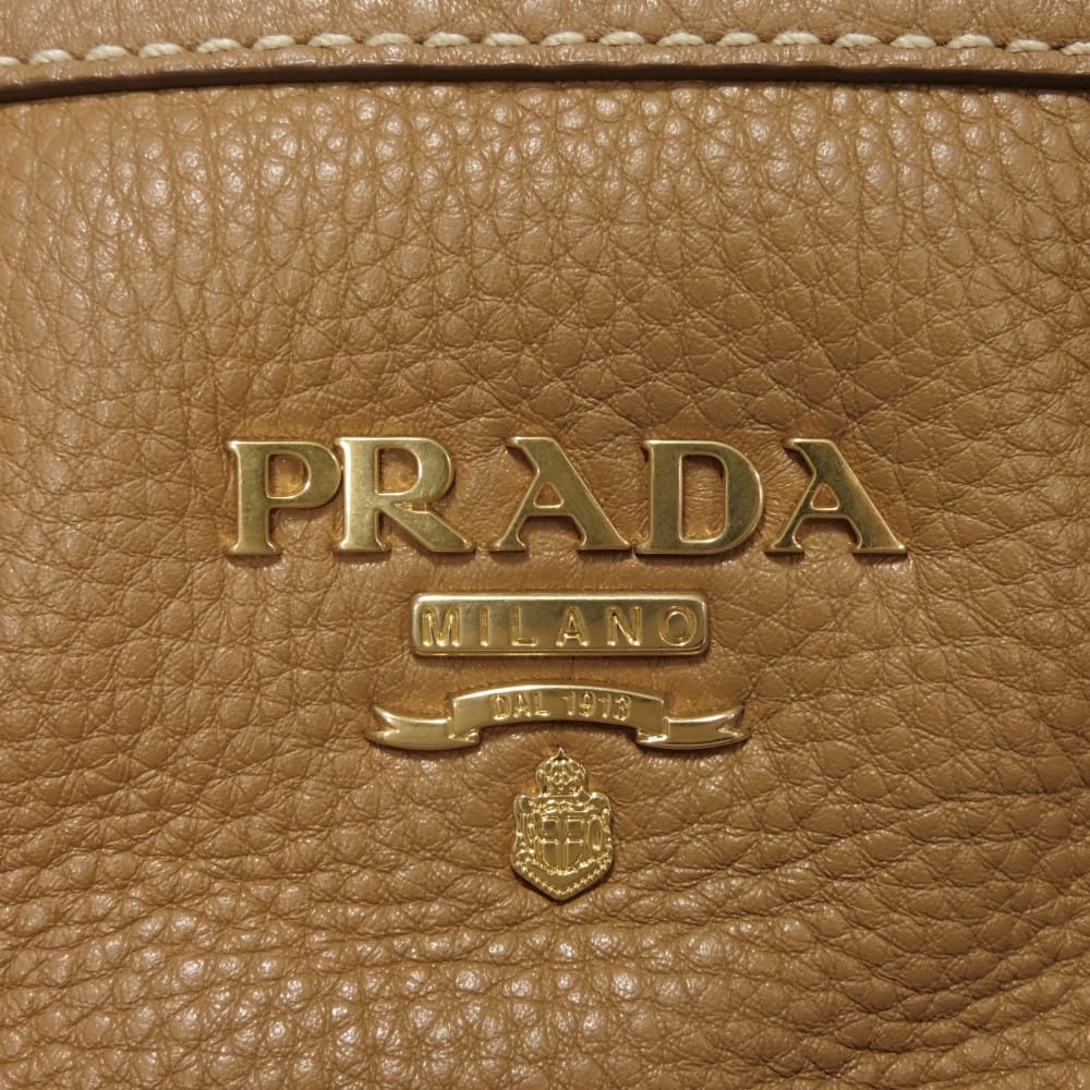 Used Vitello Dyno Bag BL0805 7922 2-Way Shoulder Bag with Metal Logo, Brown (11569) Unisex from Japan AUTHENTIC