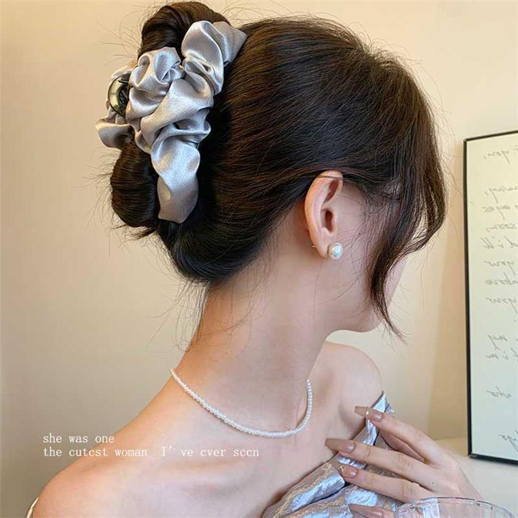 Enchanting Lily Flower Hair Clip: Elegant Shark Clip for Updos