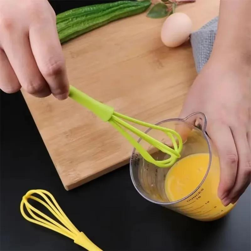 1Pc 18cm Rotary Manual Egg Beater Mixer Plastic Mini Kitchen Egg Whisk Bake Tools Egg Agitator Whisk Milk Frother Kitchen Tools