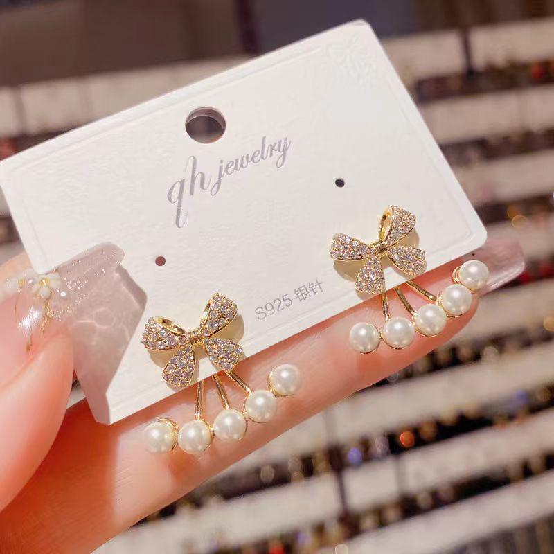 

Элегантные двухслойные серьги-бантики с жемчугом для женщин — популярный нишевый дизайн 2025 года