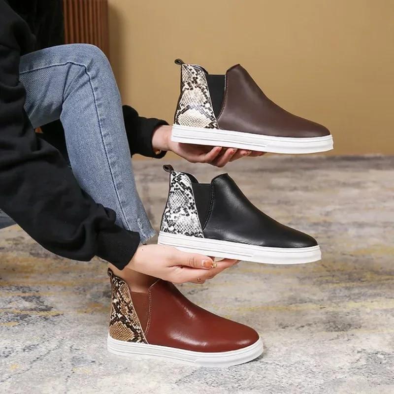 Plus Size 43Fashion Short Boots Women  Flat Bottom Casual Shoes for Women Serpentine Ankle Boots for Women Zapatos De Mujer 2024